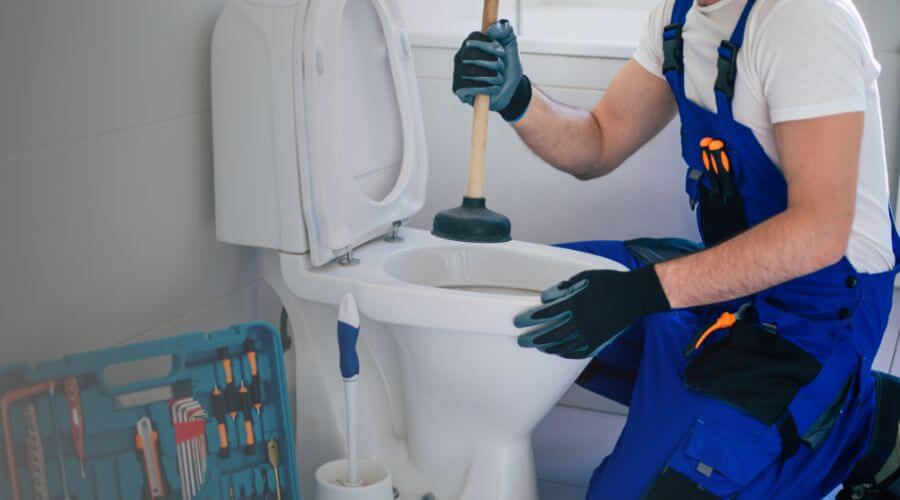 Expert burst pipe repair services in Ivanhoe, CA